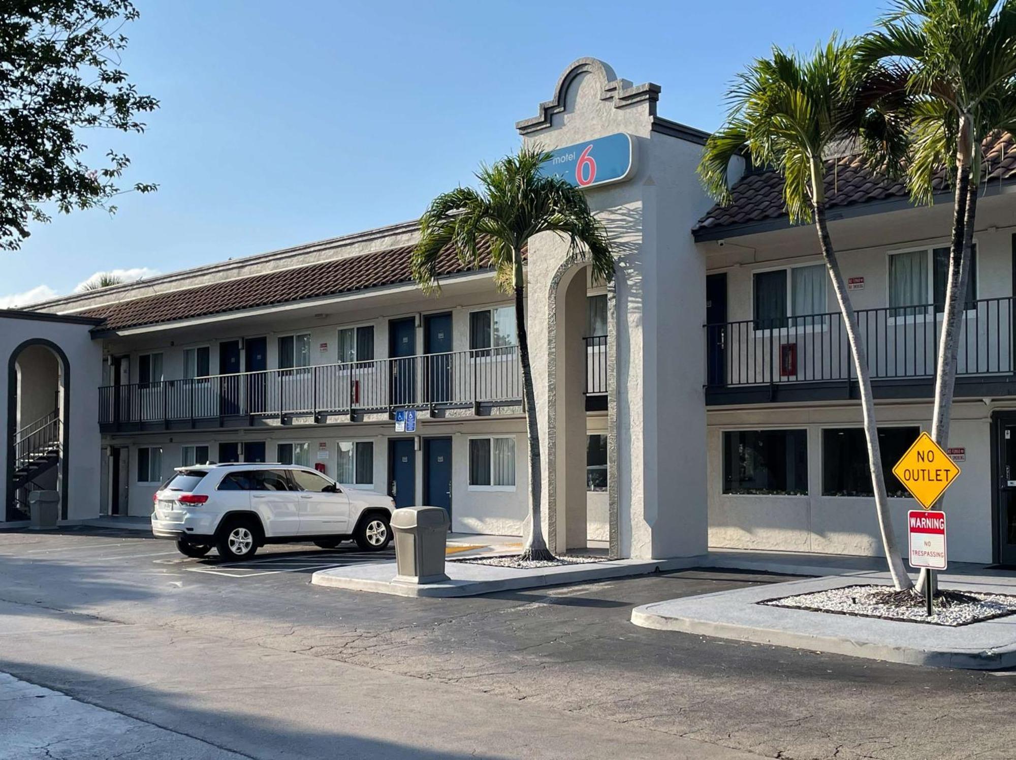 Motel 6 Riviera Beach Fl Екстериор снимка